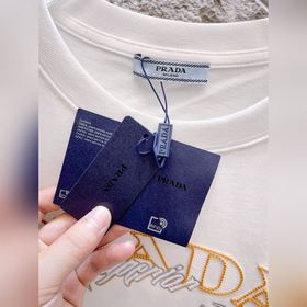 Prada： новая коллекция весна-лето 2026