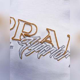 Prada： новая коллекция весна-лето 2026