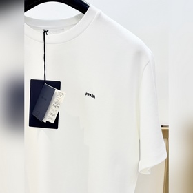 Размеры： S, M, L, XL. Цвета： черный и 