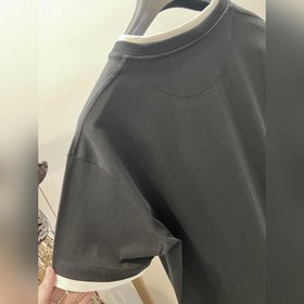 Размеры： S, M, L, XL. Два цвета： чёрны