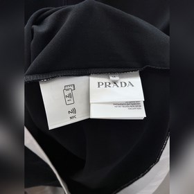 Размеры： S, M, L, XL. Два цвета： чёрны