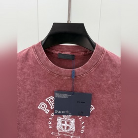 Prada. Новая модель весна-лето 2026 го