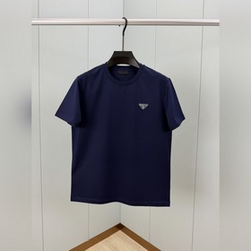 Prada. Классическая футболка с коротки