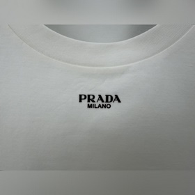 Prada. Новинка весна-лето 2026： минима