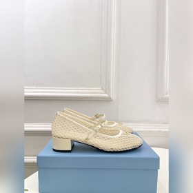 PRADA 26SS Новая коллекция весна-ле