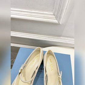 PRADA 26SS Новая коллекция весна-ле