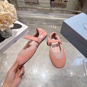 PRADA — новые легкие кеды в стиле «Мэр