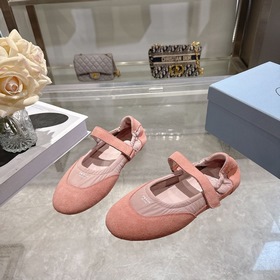 PRADA — новые легкие кеды в стиле «Мэр