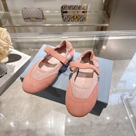 PRADA — новые легкие кеды в стиле «Мэр