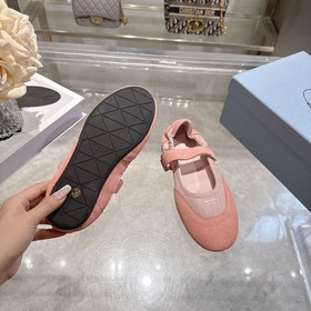 PRADA — новые легкие кеды в стиле «Мэр