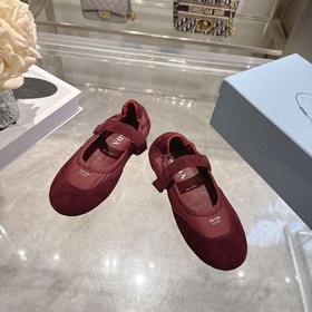 PRADA — новые легкие кеды с тонкой под