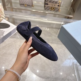 PRADA — новые легкие кеды с тонкой под