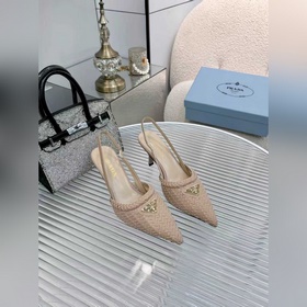 Новейшая хитовая модель Prada весна 20