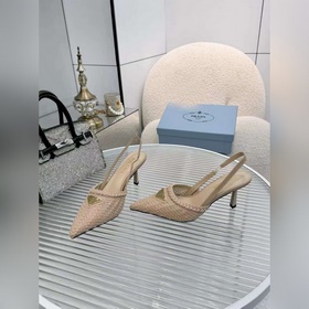 Новейшая хитовая модель Prada весна 20