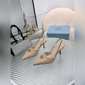 Новейшая хитовая модель Prada весна 20