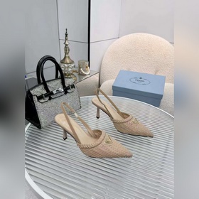 Новейшая хитовая модель Prada весна 20