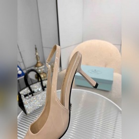 Новейшая коллекция Prada 2026, размеры