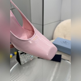 Новая коллекция Prada весна 2026, разм