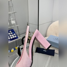 Новая коллекция Prada весна 2026, разм