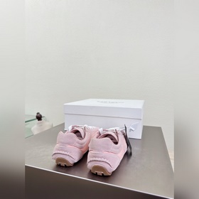 Кроссовки Prada с технологией «Prada S