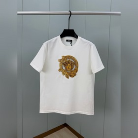 Versace. Новинка весна-лето 2026： футб