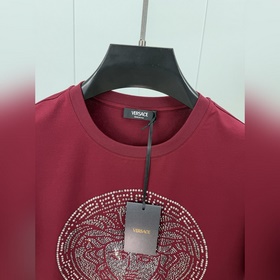 Versace. Новинка весна-лето 2026： футб
