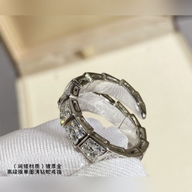 203581 BVLGARI — кольцо Serpenti с шир