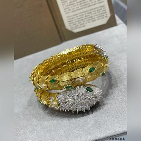 b5120 — большой браслет «Зеленоглазая 