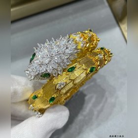 b5120 — большой браслет «Зеленоглазая 