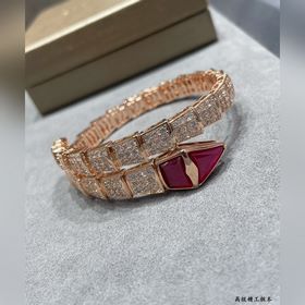 Браслет BVLGARI из красного коралловог
