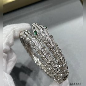b5113 Цена данную модель изменена. Бра