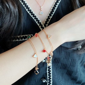 Браслет Bulgari из перламутра с четырь