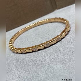 b51121 Браслет Bulgari с гладкой повер
