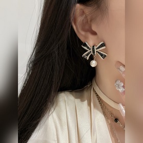 [Серьги Chanel CHANEL 25B с бантиком] 