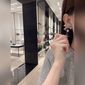 [Серьги Chanel CHANEL 25B с бантиком] 
