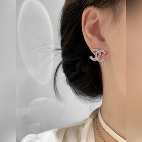 [CHANEL Черные и розовые эмалевые сер