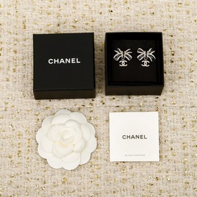 [Серьги Chanel CHANEL 25B с бантиком]