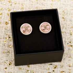 [CHANEL Розовые серьги-гвоздики с заст