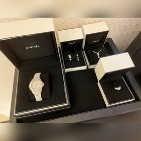 [Новые серьги Chanel N° 5 в форме капл