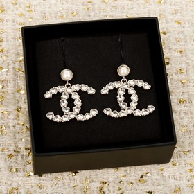 250358 [CHANEL Серьги-гвоздики серде