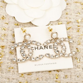 250358 [CHANEL Серьги-гвоздики серде