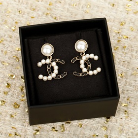 250571   [CHANEL Сережки-гвоздик