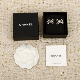 250458! [Сережки-гвоздики Chanel CHAN