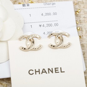 [CHANEL Звездочки с двойным «C» — серь