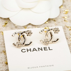 [CHANEL 26C Серьги с камелией и двойны