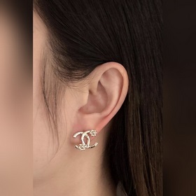 [CHANEL 26C Серьги с камелией и двойны
