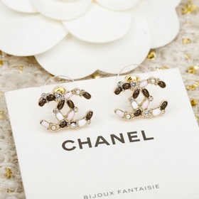 [CHANEL 25K черно-розовые серьги-гвозд