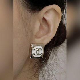 Черный, белый [Chanel CHANEL 26C — кв
