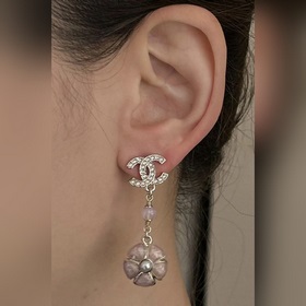 Золотая и серебристо-черная [Chanel C