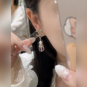 [CHANEL 26C Серьги-гвоздики с розовыми